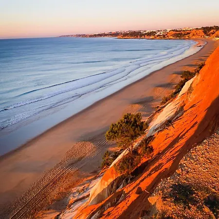 1 Bedroom With Pool Access