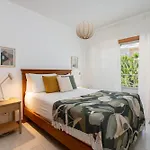 דירה 1 Bedroom With Pool Access אלבופיירה